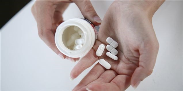 Kvinder risikerer for høje doser medicin Kvinder risikerer for høje doser medicin