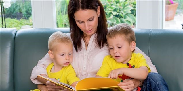 Sådan kan du hjælpe dit barn med at læse bedre Sådan kan du hjælpe dit barn med at læse bedre
